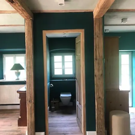 Vila Forsthaus Schloss Dennenlohe *